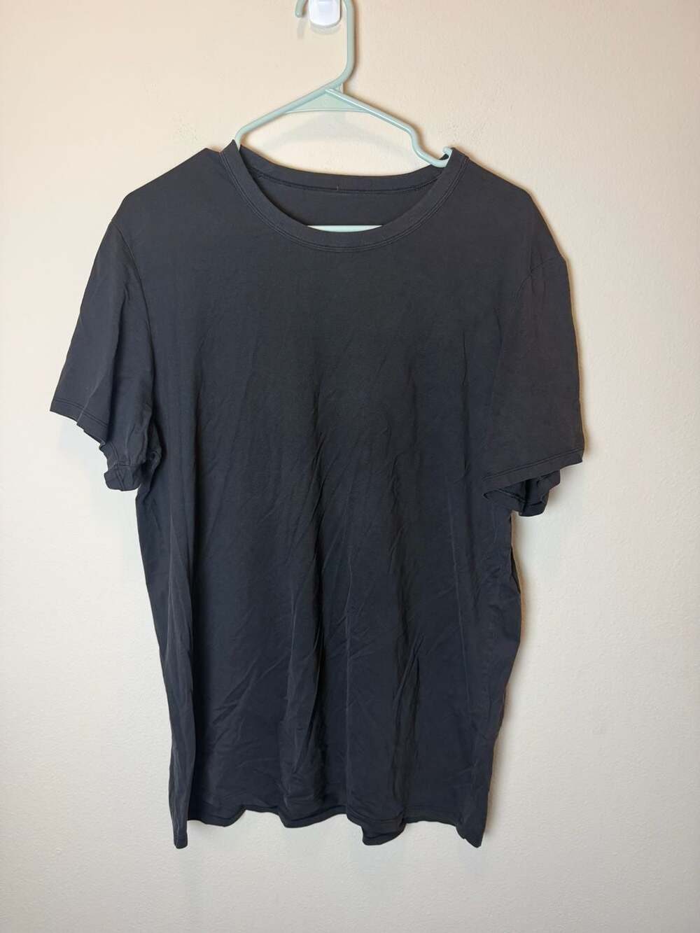 Lululemon Metal Vent Tech Short Sleeve Crew Neck Black T-Shirt